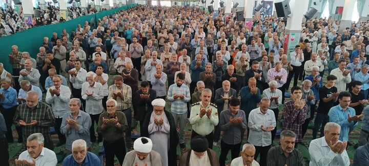 تصاویر/اقامه نماز عبادی سیاسی جمعه در ساوه