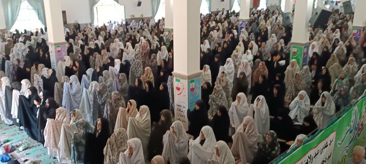 تصاویر/اقامه نماز عبادی سیاسی جمعه در ساوه