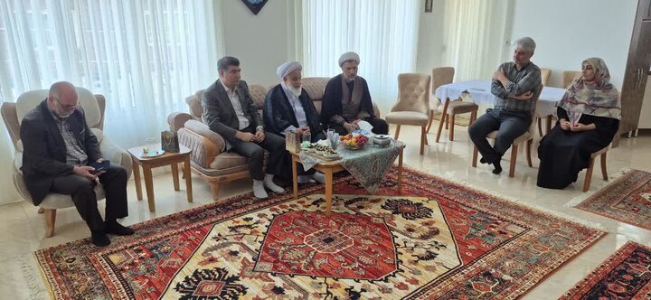 تصاویر / دیدار امام جمعه شهرستان آبیک   با جمعی از سادات شهر آبیک