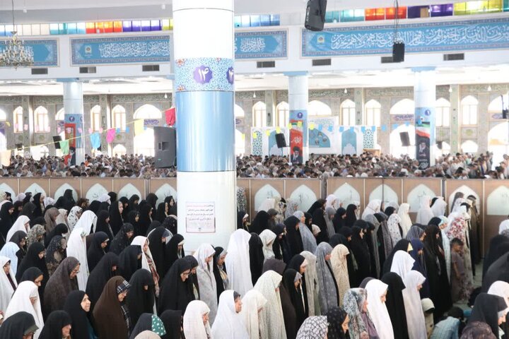 تصاویر/ اقامه نمازجمعه شهر کرمان