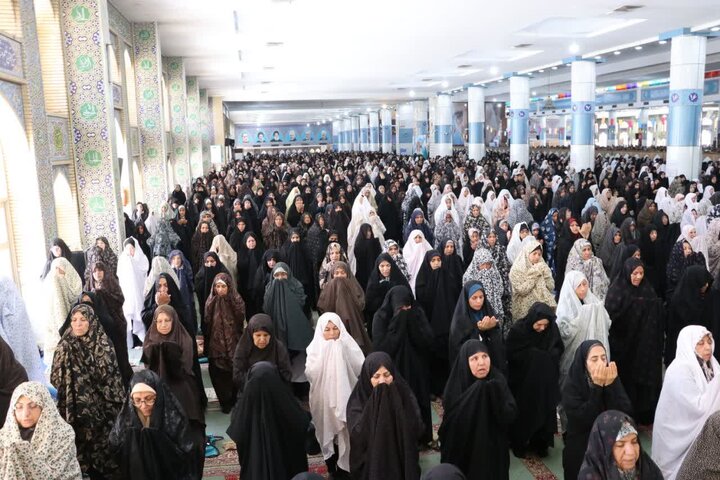 تصاویر/ اقامه نمازجمعه شهر کرمان