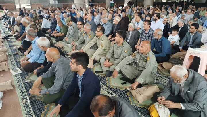 تصاویر/ نماز عبادی سیاسی جمعه شهرستان چالوس