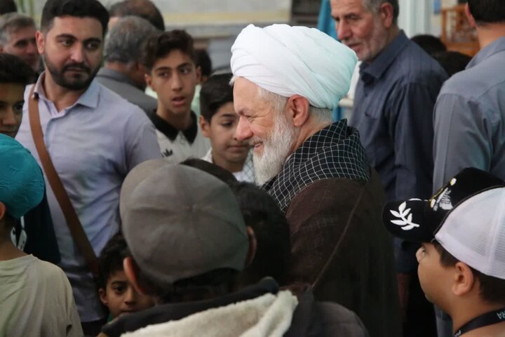 تصاویر / اقامه نماز جمعه در مصلی های سراسر استان همدان