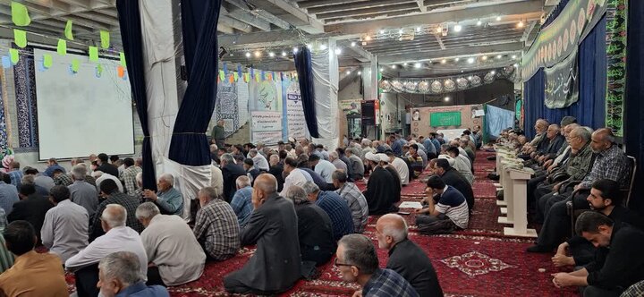 تصاویر / اقامه نماز جمعه در مصلی های سراسر استان همدان