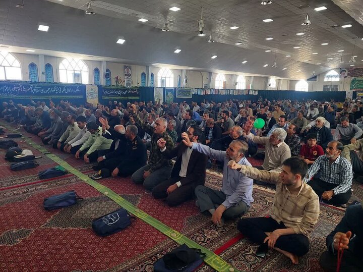 تصاویر / اقامه نماز جمعه در مصلی های سراسر استان همدان