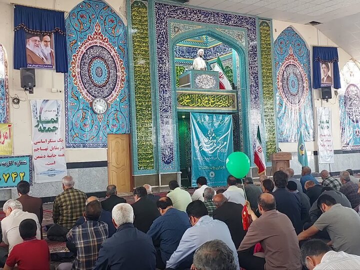 تصاویر / اقامه نماز جمعه در مصلی های سراسر استان همدان