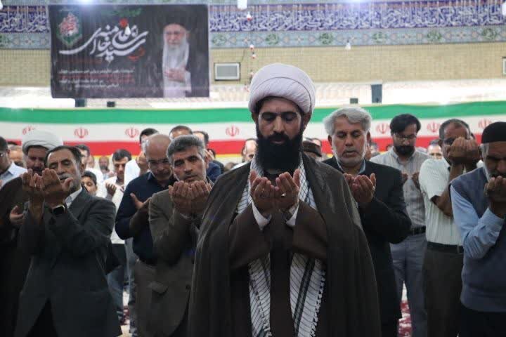تصاویر / اقامه نماز جمعه در مصلی های سراسر استان همدان