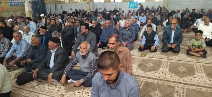 تصاویر / اقامه نماز جمعه در مصلی های سراسر استان همدان