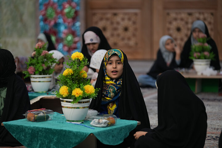 برپایی جشن عید غدیر ویژه کودکان در حرم بانوی کرامت