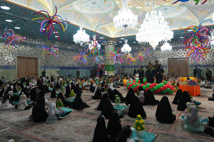 برپایی جشن عید غدیر ویژه کودکان در حرم بانوی کرامت