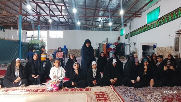 تصاویر/ کاروان غدیری مدرسه علمیه الزهرا (س) شهداد در روستاهای مختلف