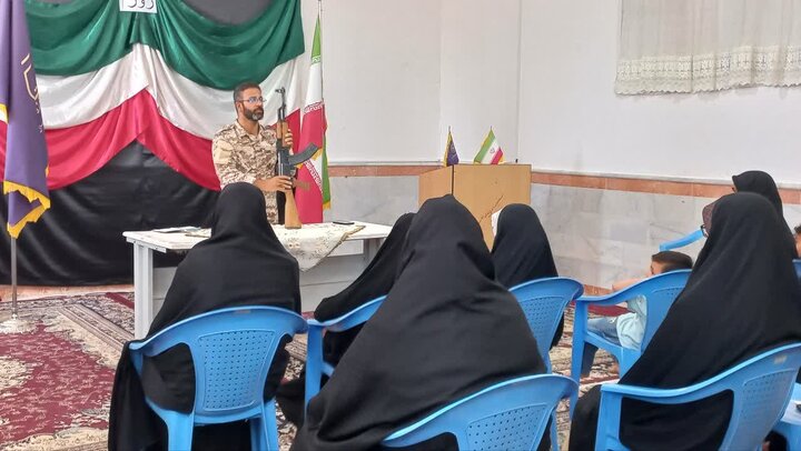 برگزارری کلاس آموزشی اسلحه شناسی مدرسه‌علمیه‌فاطمه‌الزهرا‌لبتول‌ کشکوئیه