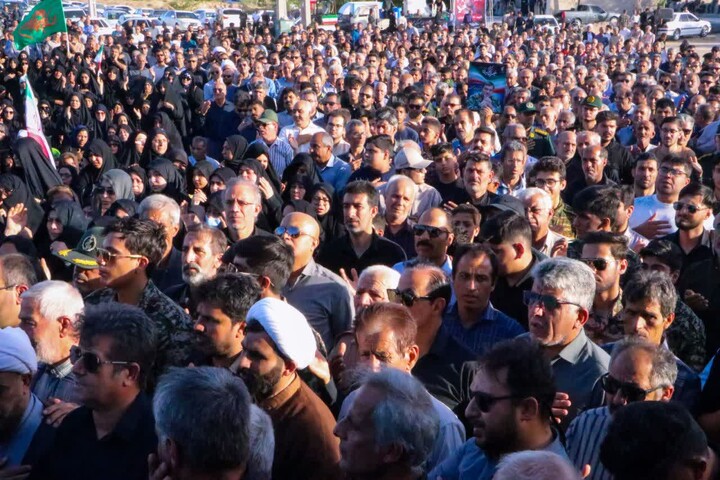 تصاویر/ تشییع شهید کریمی در تنگستان
