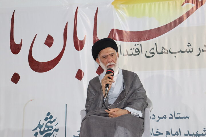 تصاویر/ مردم دیّر در ایستگاه ۹۷ تجمعات خیابانی