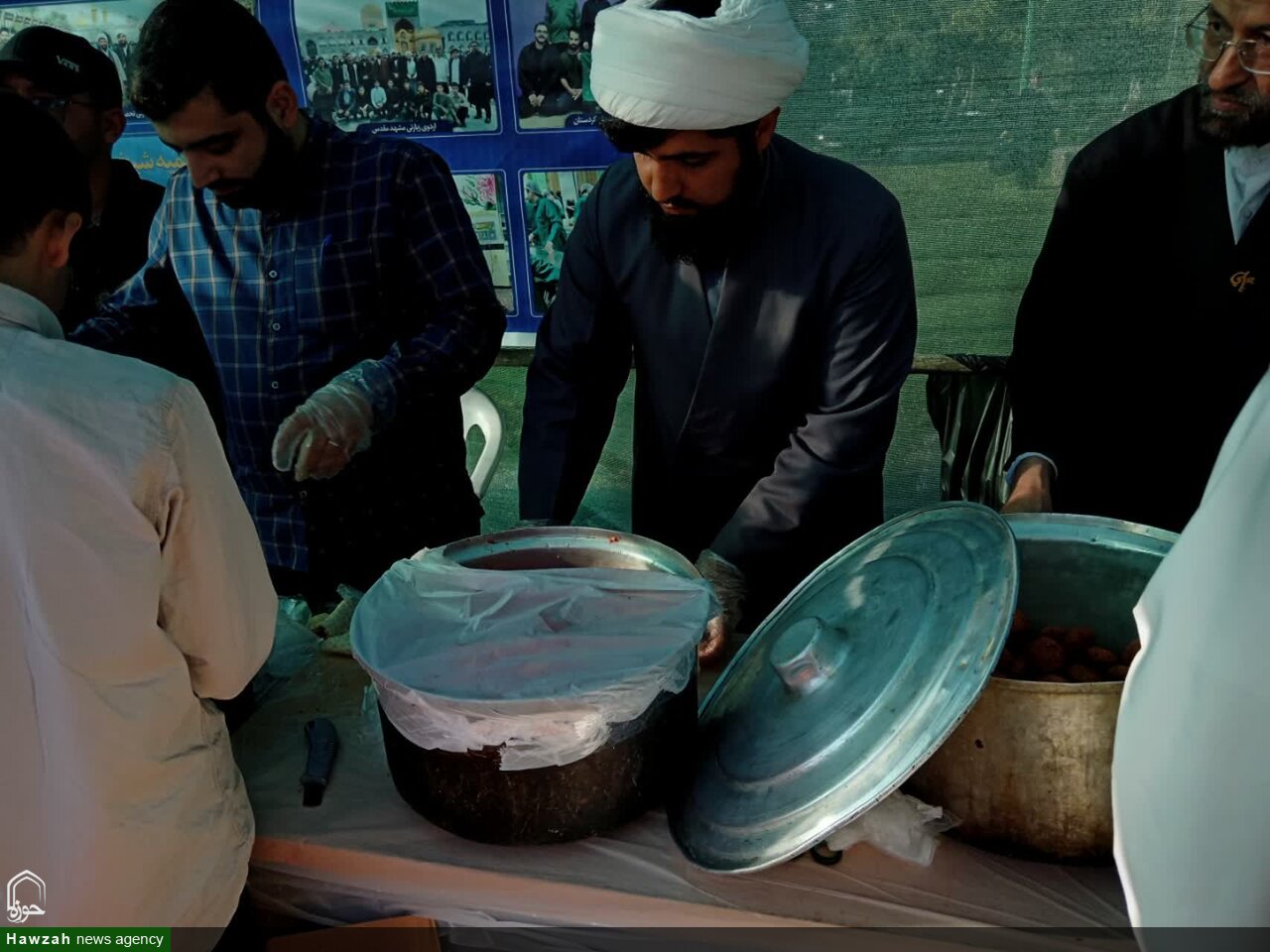 ایستگاه صلواتی مدرسه علمیه شیخ علیخانی شهرستان تویسرکان