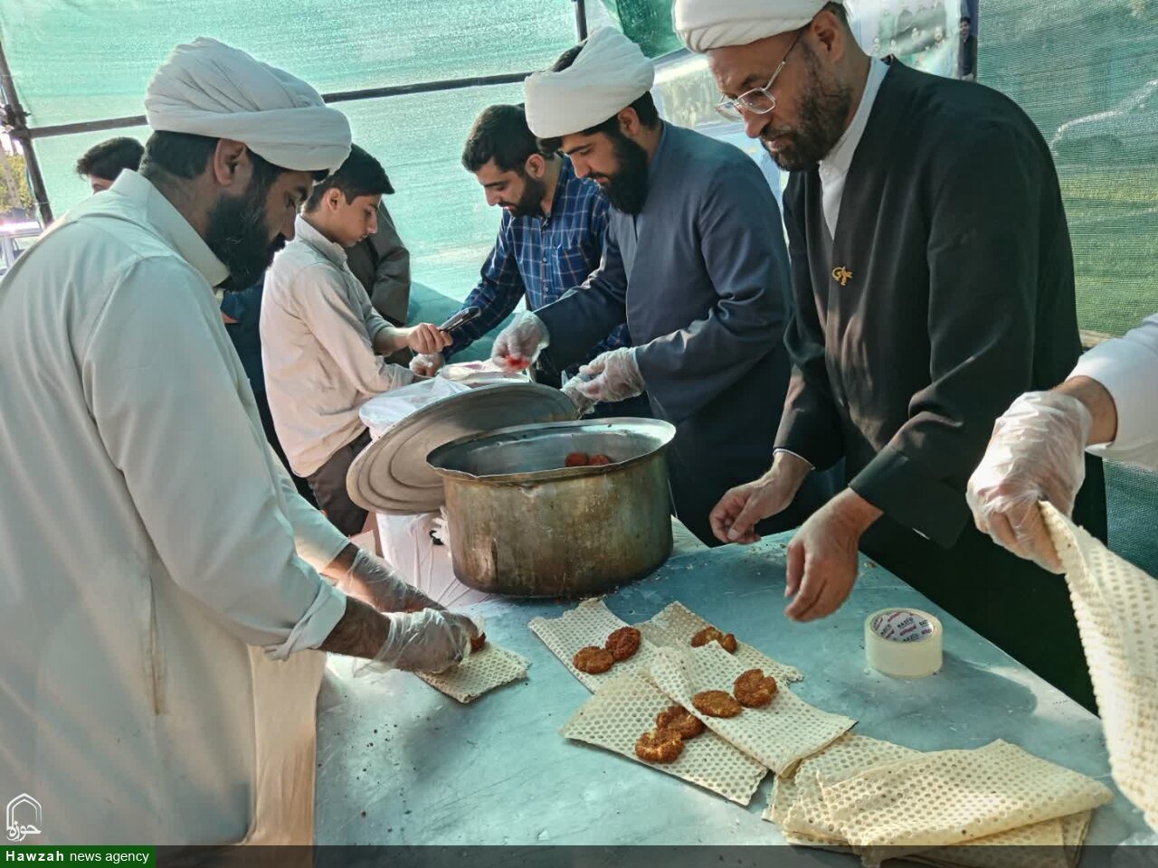 ایستگاه صلواتی مدرسه علمیه شیخ علیخانی شهرستان تویسرکان