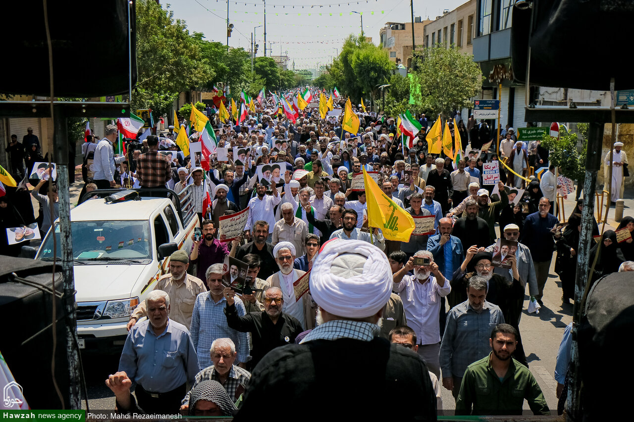 Le immagini della manifestazione del 15 Khordad a Qom