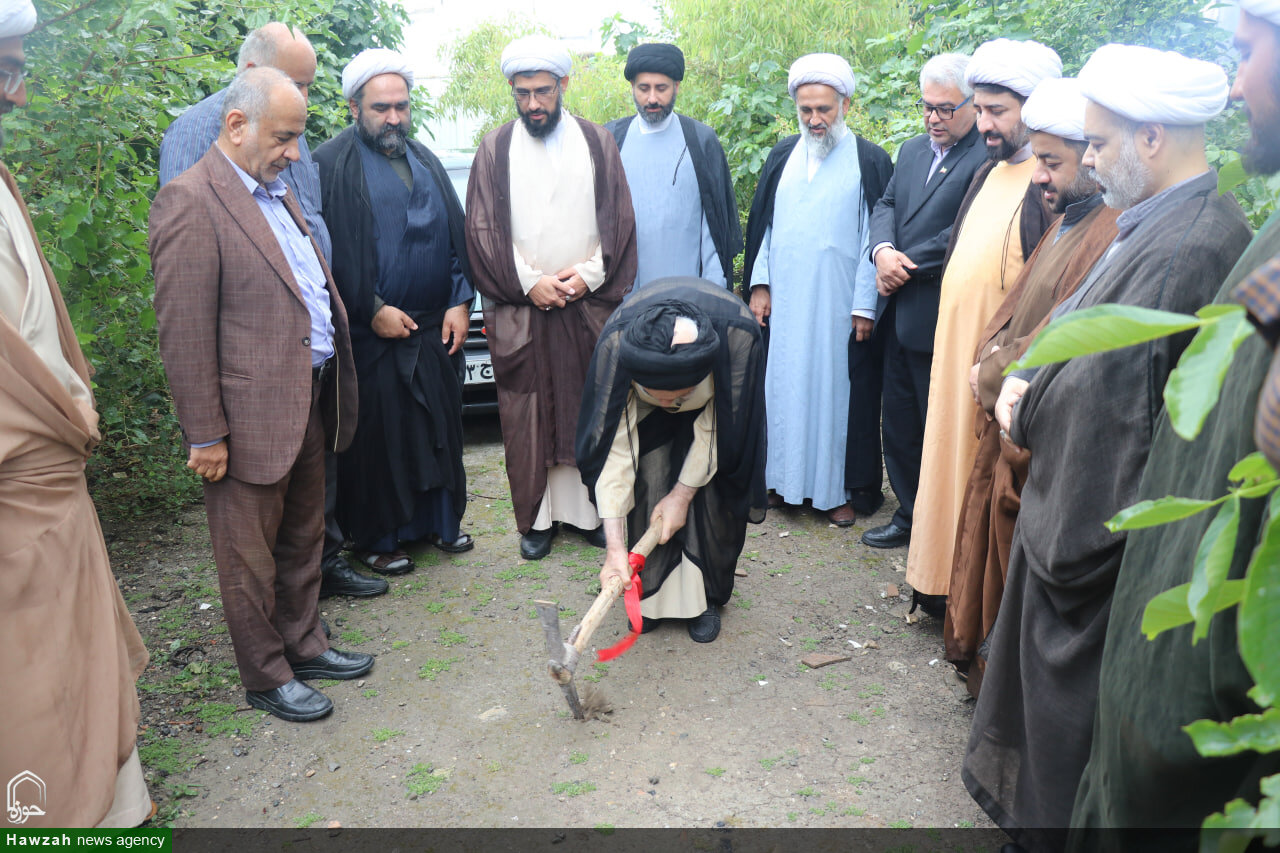 تصاویر / آئین کلنگ زنی ساختمان استاد سرا مدرسه علمیه امام صادق (ع) بندرترکمن