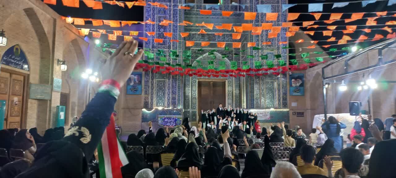 برگزاری مراسم جشن غدیر خم در مسجد جامع یزد با محوریت هنر و عفاف+عکس