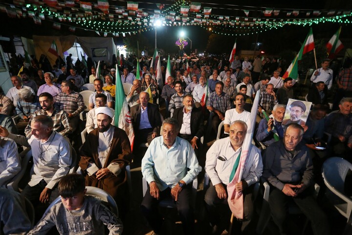 تصاویر/ نود و هفتمین شب حماسه حضور اصفهانی‌ها در خیابان‌ها و میدان‌های شهر