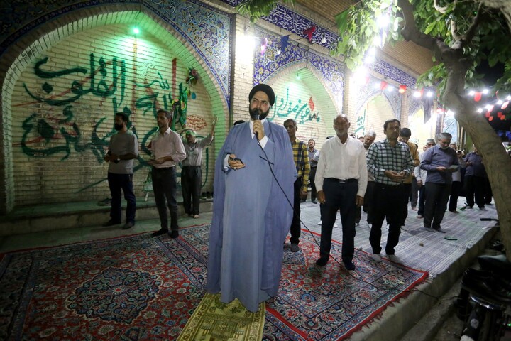 تصاویر/ نود و هفتمین شب حماسه حضور اصفهانی‌ها در خیابان‌ها و میدان‌های شهر