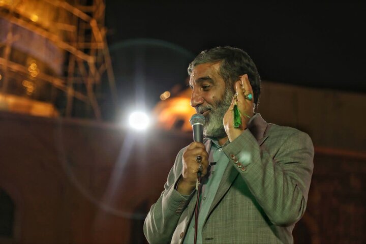 آیین طلا کاری گنبد زخمی حسینیه اعظم زنجان