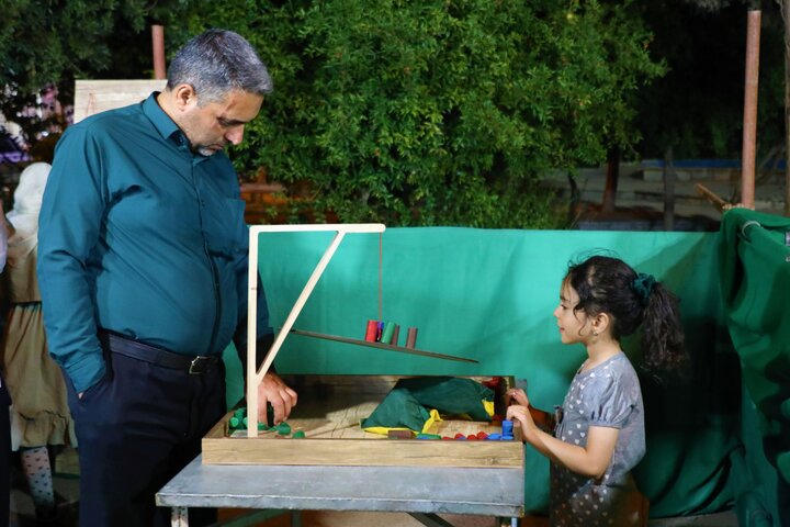 تصاویر/ غرفه های حوزه علمیه یزد در جشن غدیر حسینیه سید محمد آقا