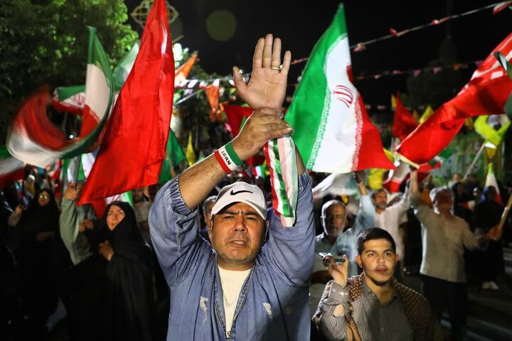 تصاویر/ اجتماع مردمی «شب‌های اقتدار» شهرستان سمنان