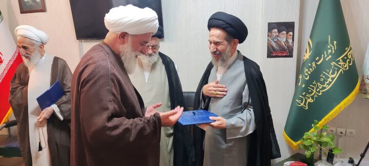 تصاویر/ تمدید حکم اعضاء شورای حوزه علمیه استان تهران