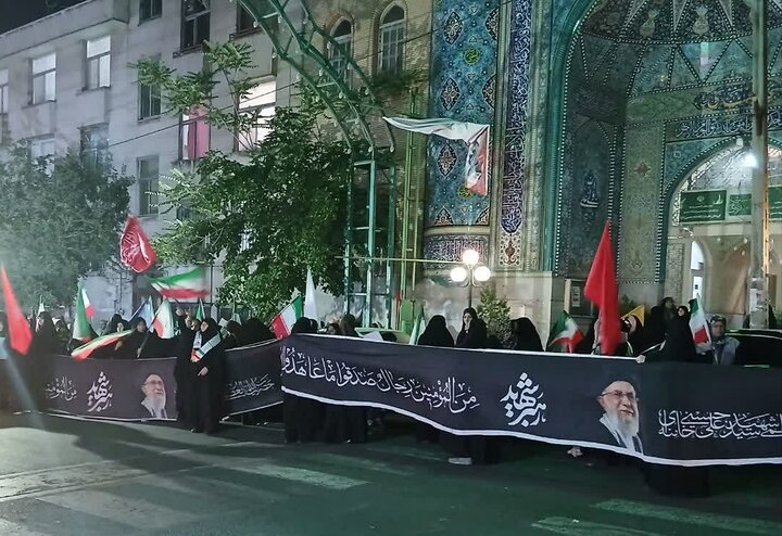 تصاویر/ اجتماع پر شور مردم مجیدیه تهران در دفاع از انقلاب و کشور
