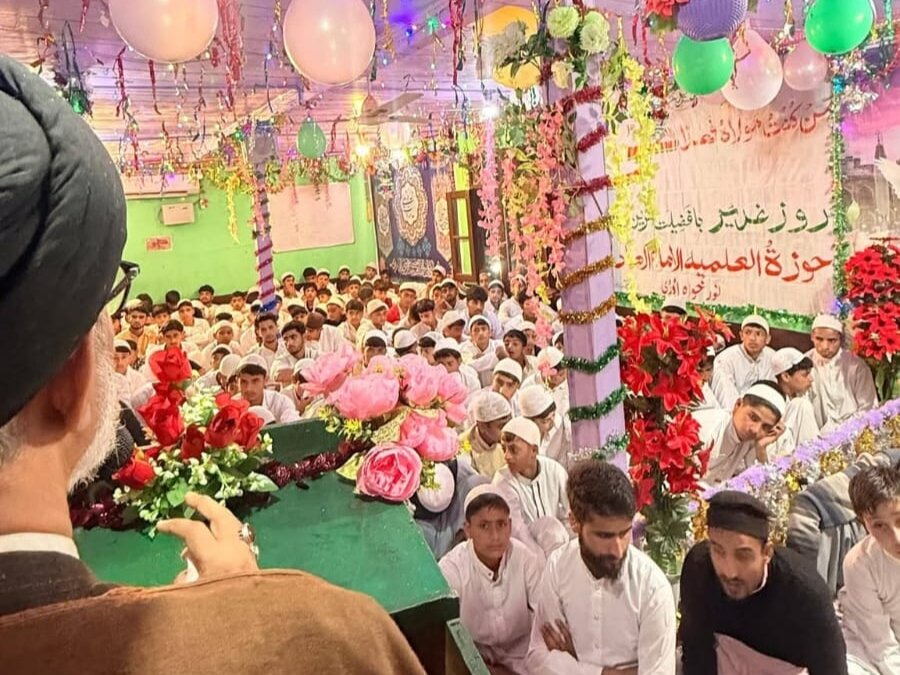 حوزہ علمیہ امام ہادیؑ نور خواہ اوڑی کشمیر میں عظیم الشان جشنِ عیدِ غدیر+تصاویر