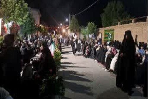۲۵۰۰ پرس غذا در سفره کیلومتری غدیر گودین طبخ و توزیع شد