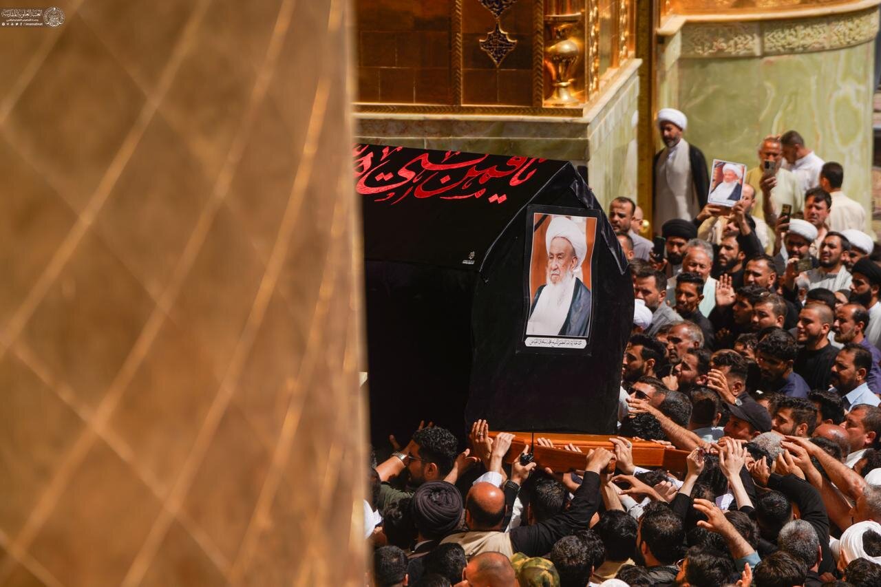 مدينة النجف الأشرف تشهد مراسم تشييع آية الله العظمى الشيخ محمد إسحاق الفياض (فيديو وصور)