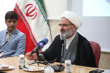 آشنایی نسل جدید با مفاخر ادبی، نقش مهمی در ترویج کتابخوانی دارد