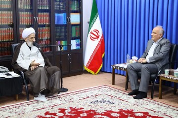 تصاویر/ دیدار مدیرعامل و معاونین شرکت دخانیات استان مازندران با نماینده ولی فقیه در استان