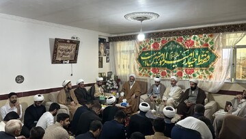 تصاویر / دیدار امام جمعه مرند با طلاب تازه‌مُلبَّس این شهرستان