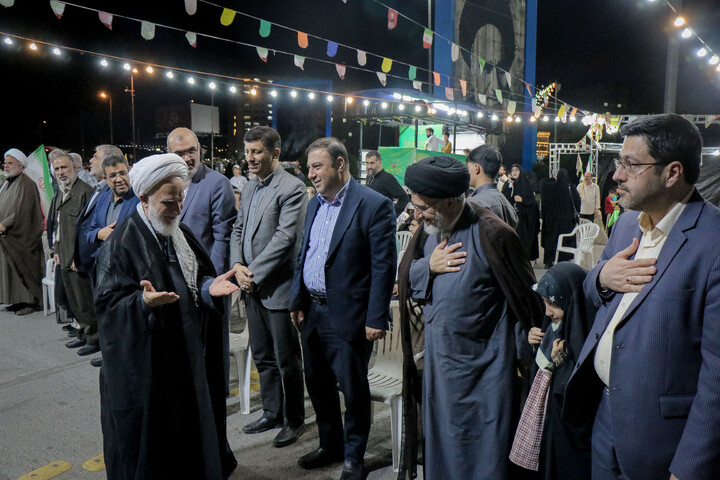 تصاویر/ رونمایی از بزرگ‌ترین تمثال قائد شهید حضرت آیت‌الله العظمی سیدعلی حسینی خامنه‌ای قدس سره