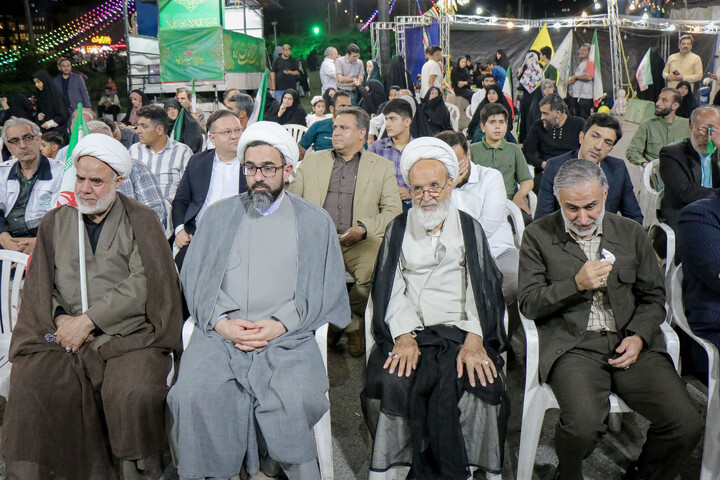تصاویر/ رونمایی از بزرگ‌ترین تمثال قائد شهید حضرت آیت‌الله العظمی سیدعلی حسینی خامنه‌ای قدس سره