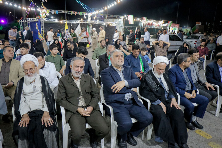 تصاویر/ رونمایی از بزرگ‌ترین تمثال قائد شهید حضرت آیت‌الله العظمی سیدعلی حسینی خامنه‌ای قدس سره