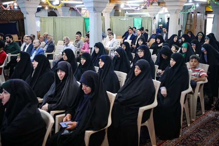 تصاویر / نشست خادمین ستاد نماز جمعه قزوین با نماینده ولی فقیه در استان وامام جمعه قزوین