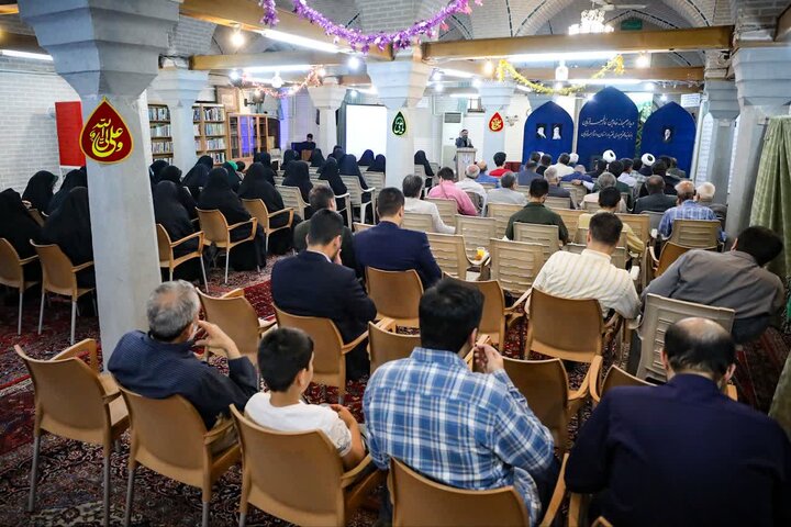 تصاویر / نشست خادمین ستاد نماز جمعه قزوین با نماینده ولی فقیه در استان وامام جمعه قزوین