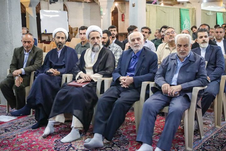 تصاویر / نشست خادمین ستاد نماز جمعه قزوین با نماینده ولی فقیه در استان وامام جمعه قزوین