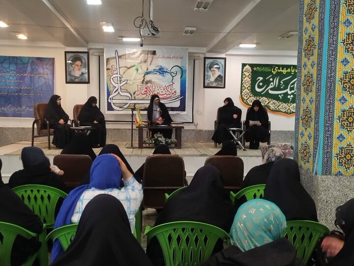 برپایی غرفه معرفتی مدرسه علمیه حضرت زینب کبری(س) رفسنجان+ تصاویر
