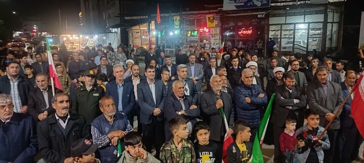تصاویر/ خروش حماسی در ورزقان؛ تجدید میثاق با ولایت در نود و هشتمین موج بیدار