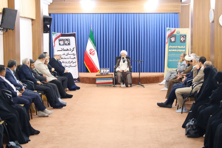تصاویر / گردهمایی روسای شورای هیئات مذهبی استان مازندران در دفتر نماینده ولی فقیه در مازندران