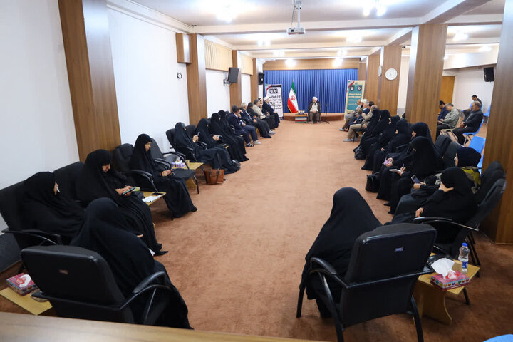 تصاویر / گردهمایی روسای شورای هیئات مذهبی استان مازندران در دفتر نماینده ولی فقیه در مازندران