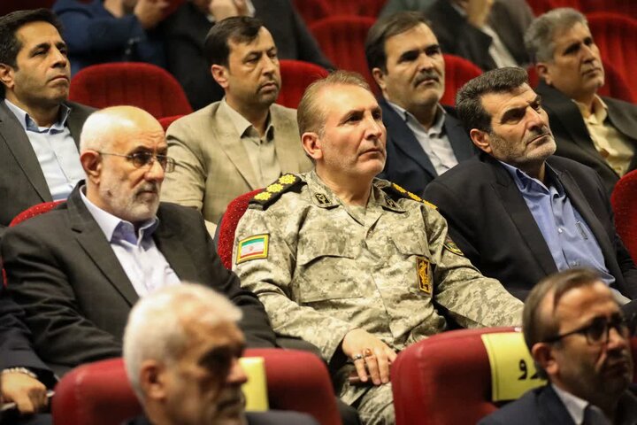 تصاویر / جلسه شورای اداری استان قزوین با حضور نماینده ولی فقیه در استان وامام جمعه قزوین برگزار شد