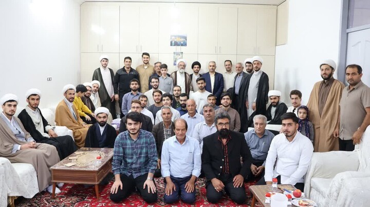 تصاویر / دیدار امام جمعه مرند با طلاب تازه‌مُلبَّس این شهرستان