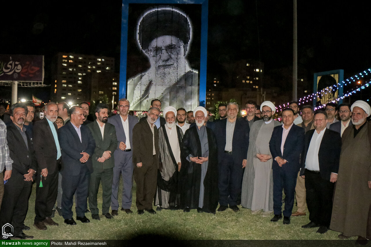 تصاویر/ رونمایی از بزرگ‌ترین تمثال قائد شهید آیت‌الله العظمی سیدعلی حسینی خامنه‌ای (ره)