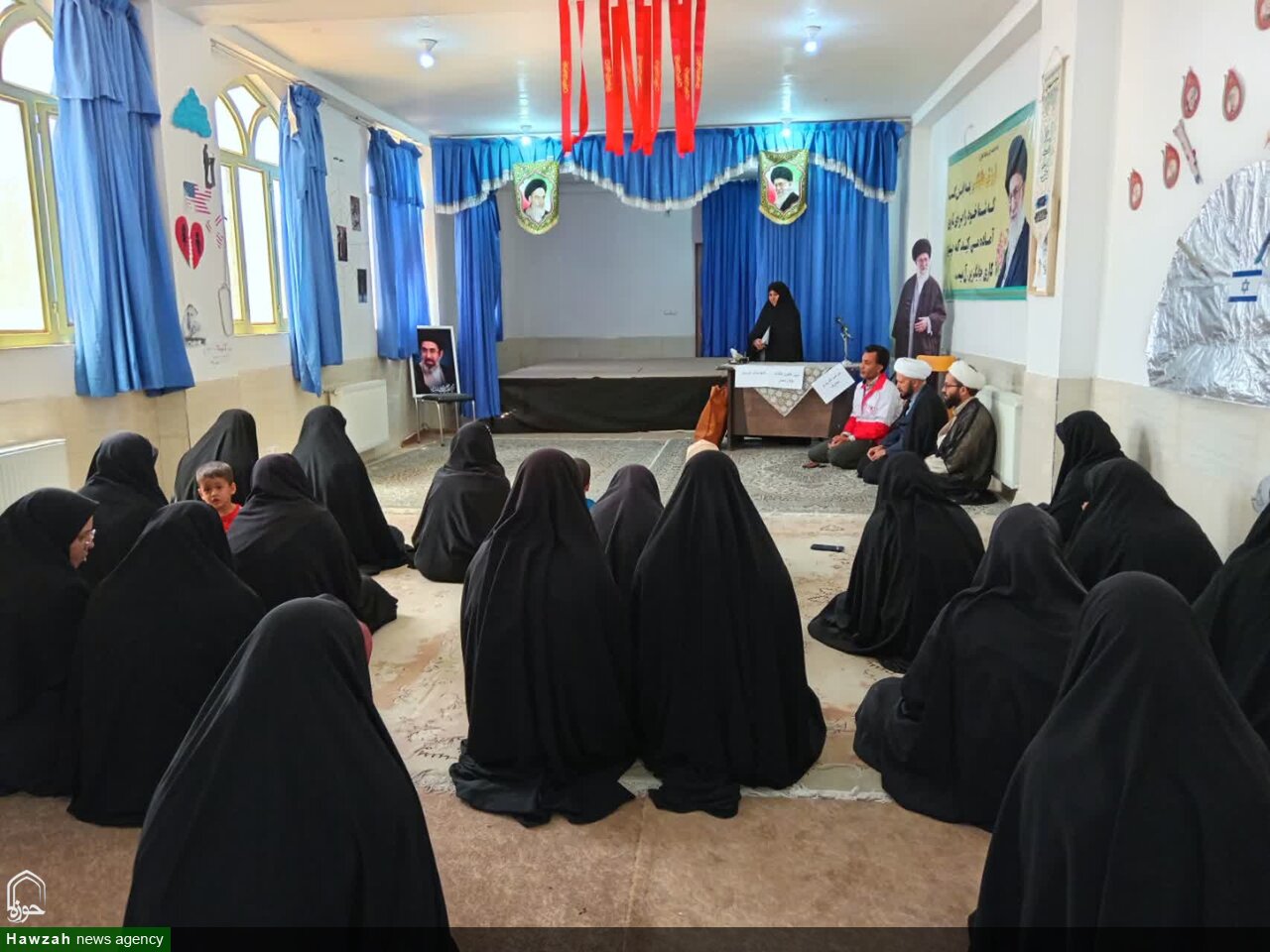 تصاویر| مراسم تکریم و معارفه دبیر کانون طلاب هلال احمر در خوسف
